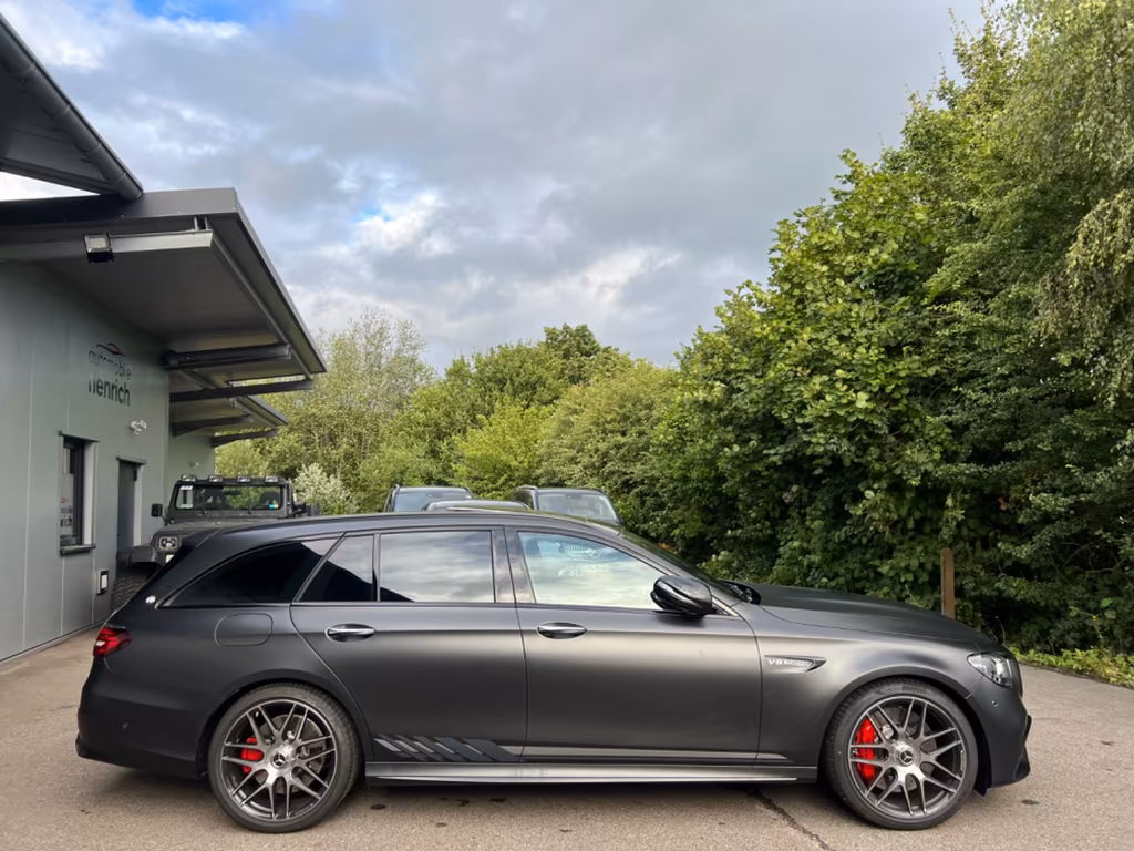 Mercedes-Benz E 63 AMG