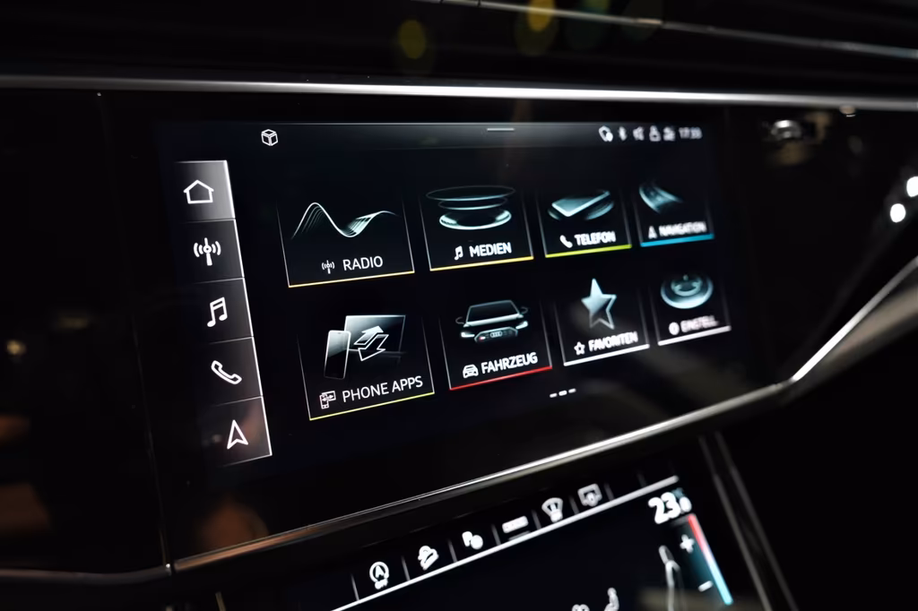 Audi RSQ8