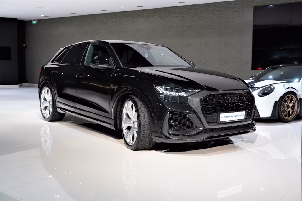 Audi RSQ8