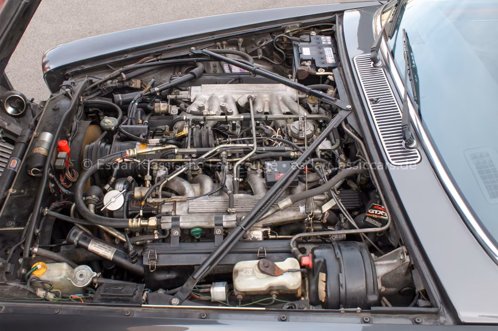 Jaguar XJ12