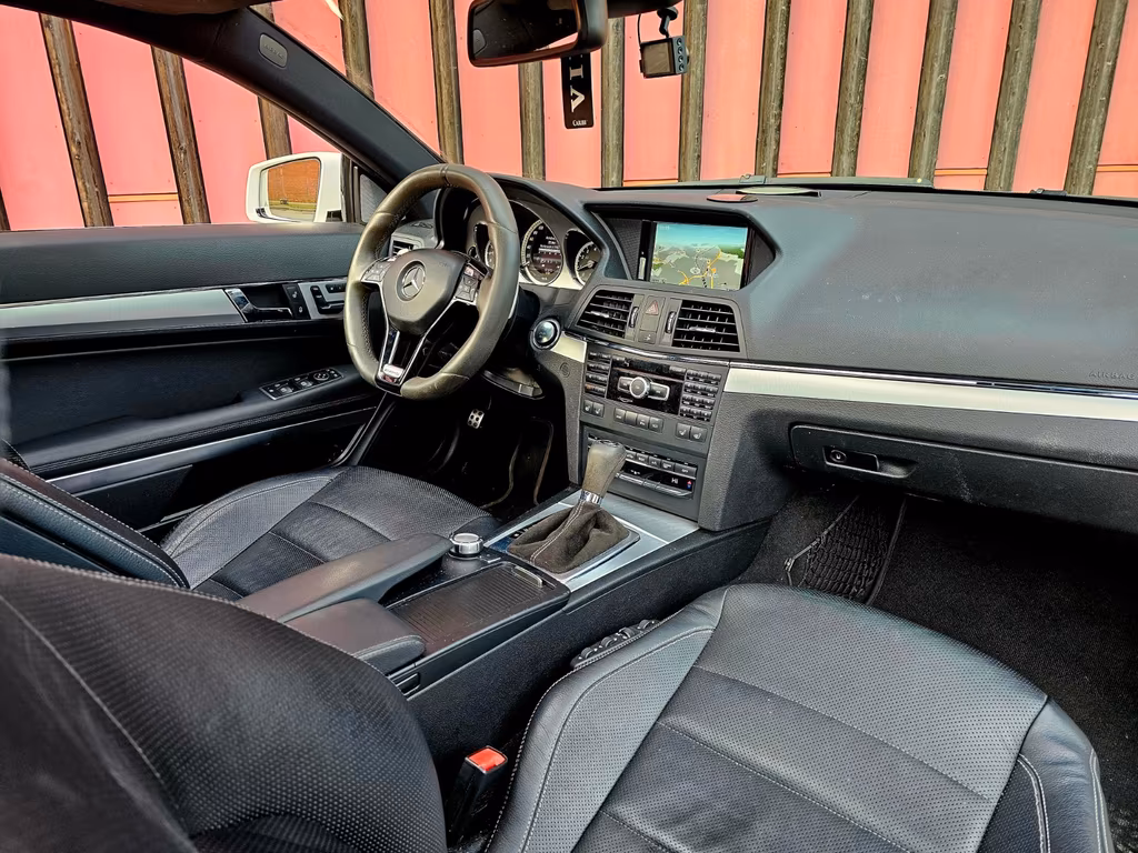 Mercedes-Benz E 500