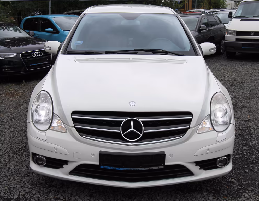 Mercedes-Benz R 320
