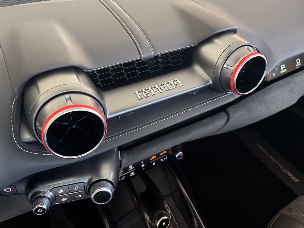 Ferrari 812
