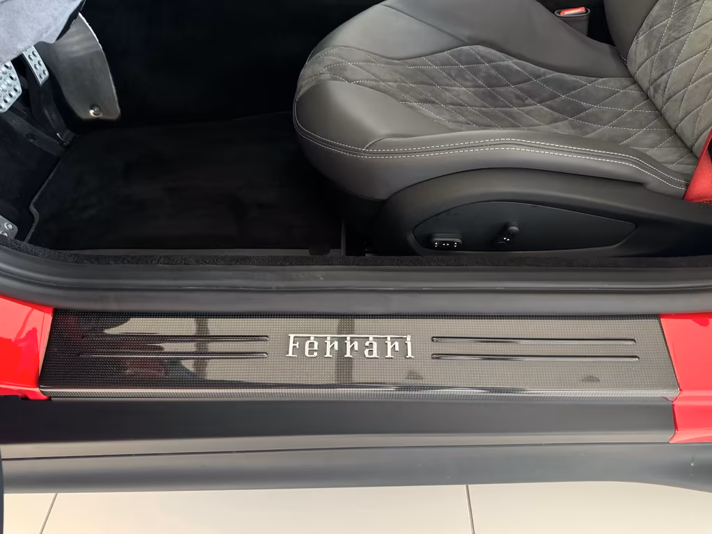 Ferrari 812