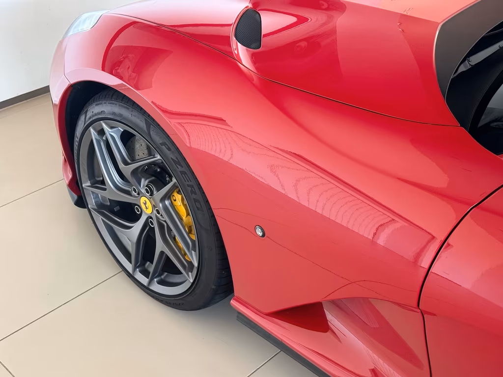 Ferrari 812