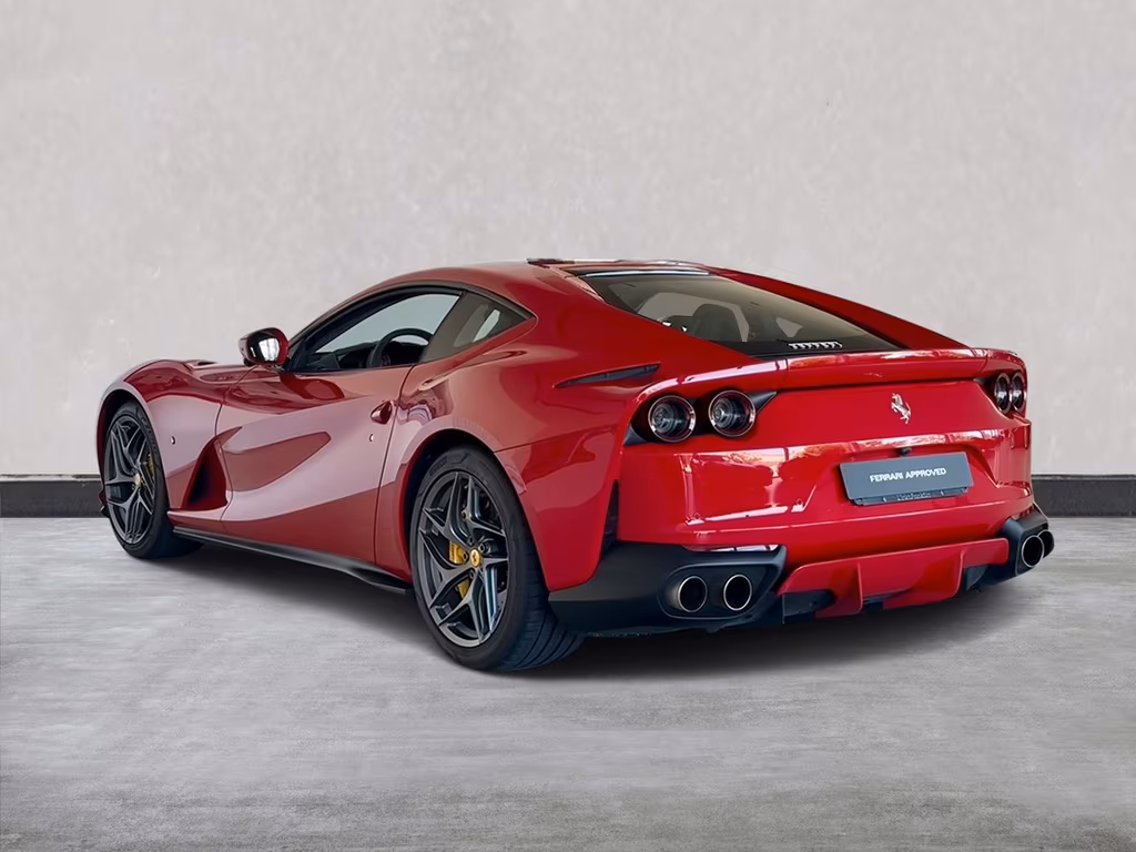Ferrari 812