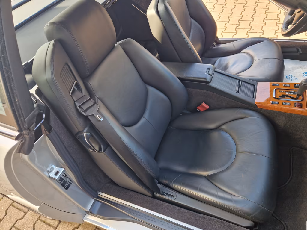 Mercedes-Benz SL 320