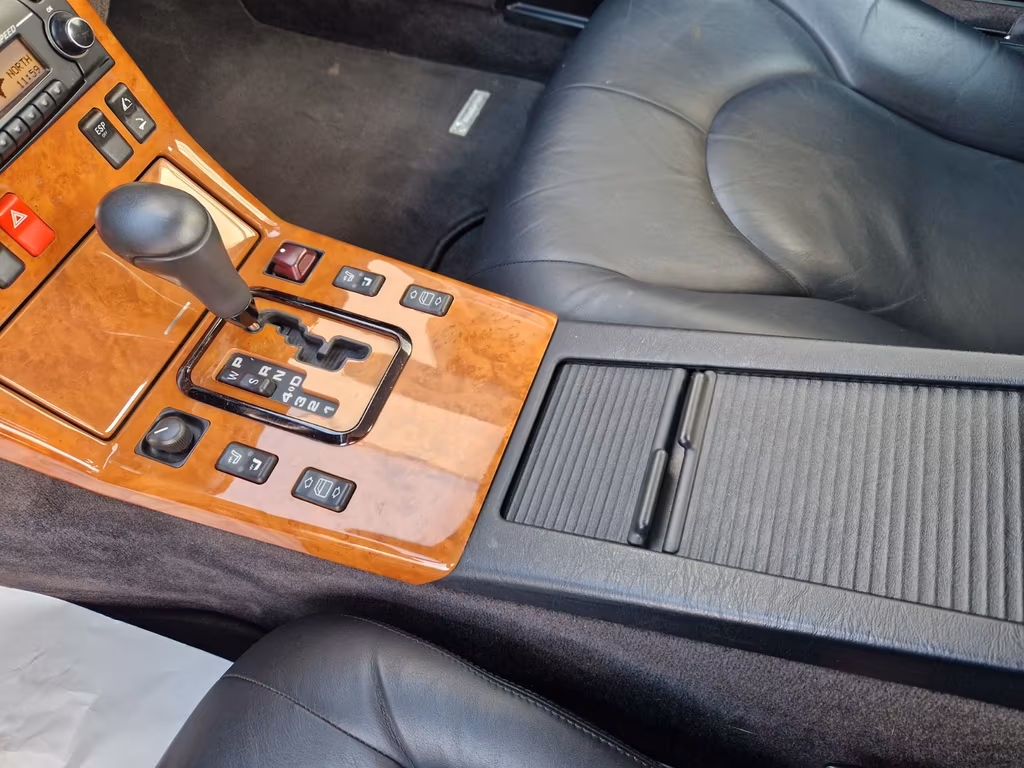 Mercedes-Benz SL 320