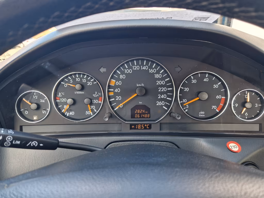 Mercedes-Benz SL 320