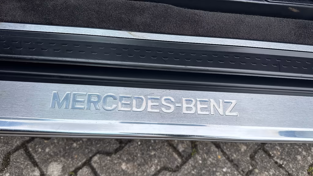 Mercedes-Benz SL 320