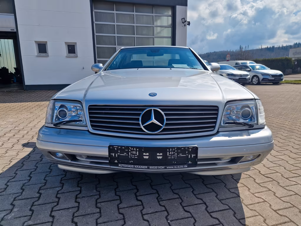 Mercedes-Benz SL 320