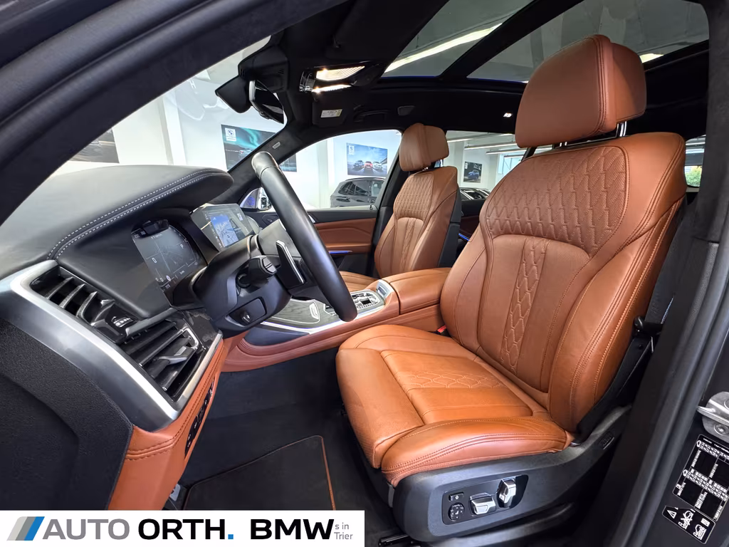 BMW X7 M50