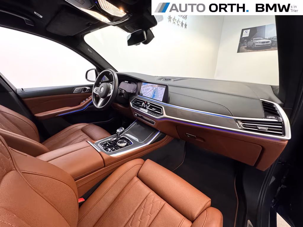 BMW X7 M50