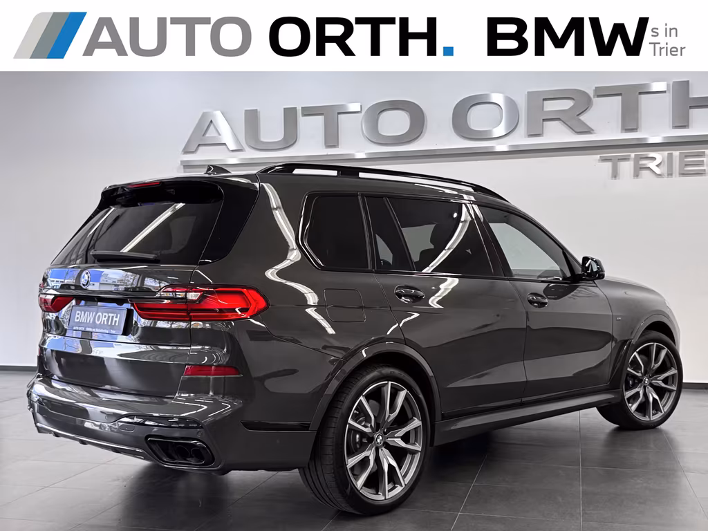 BMW X7 M50
