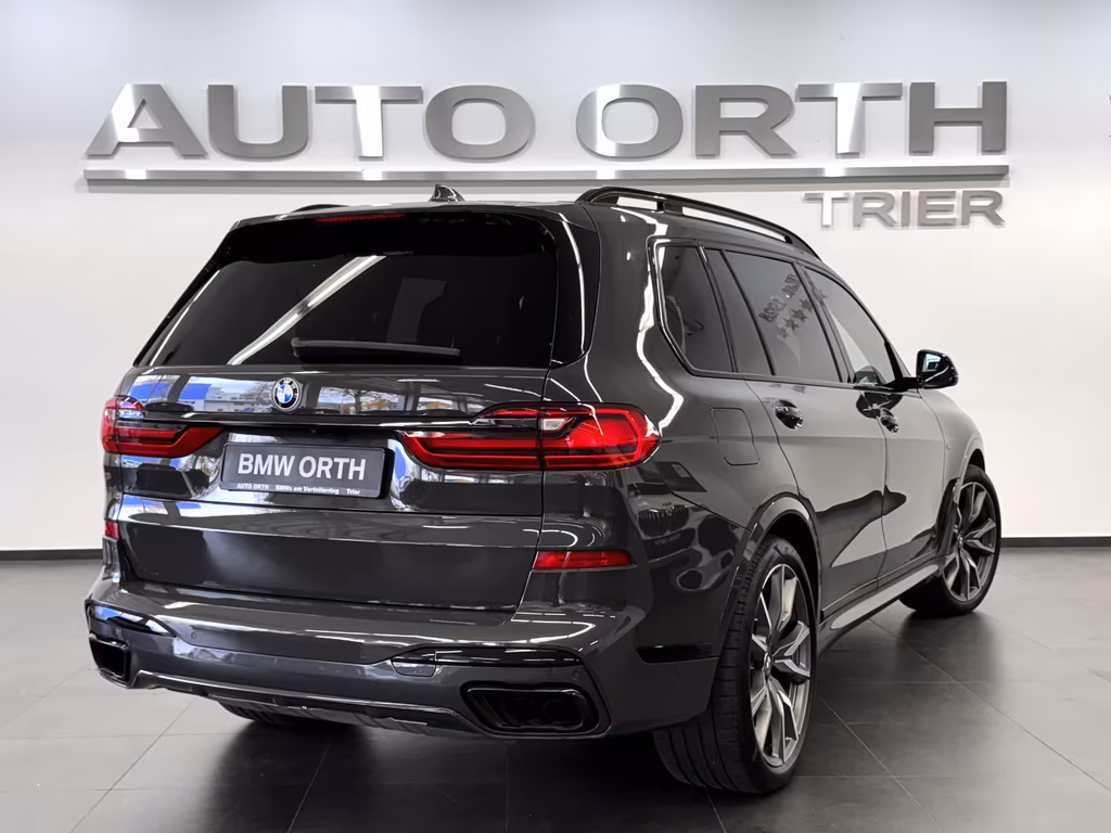 BMW X7 M50