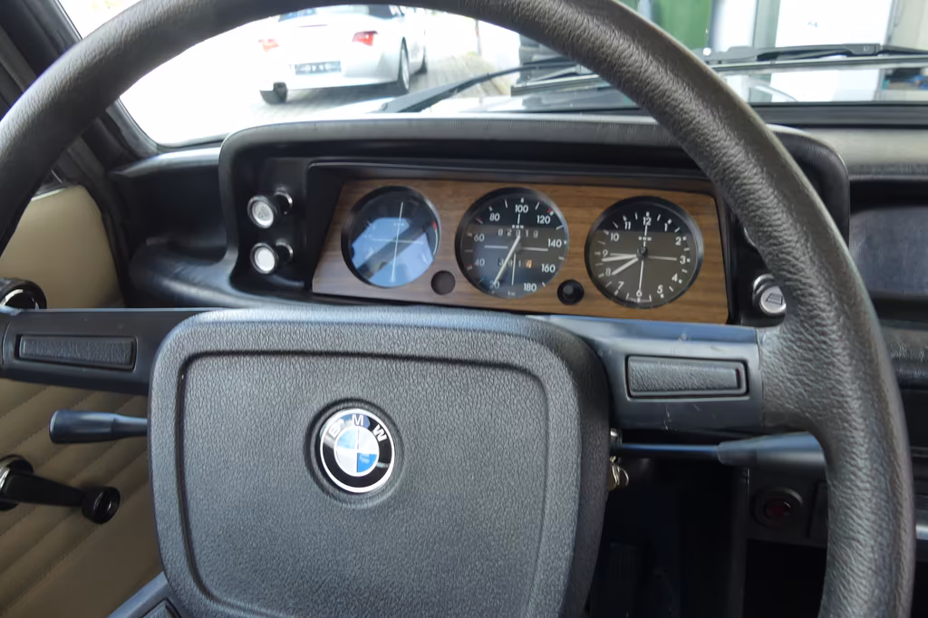 BMW 2002
