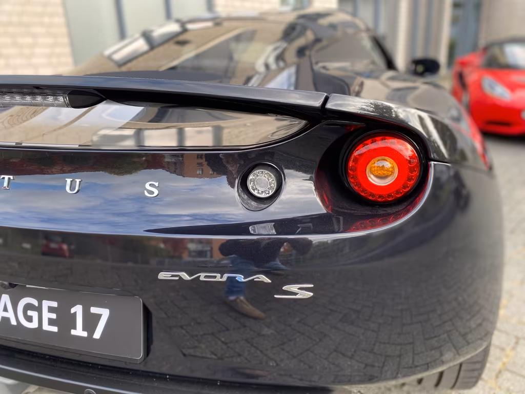 Lotus Evora