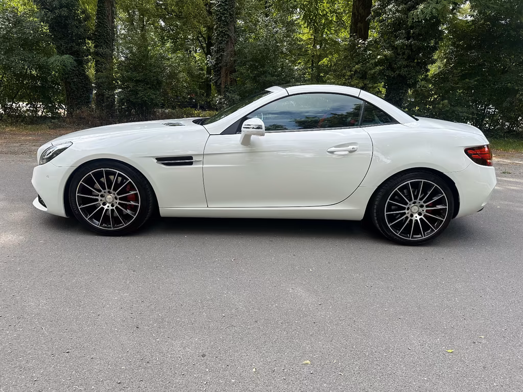 Mercedes-Benz SLC 200
