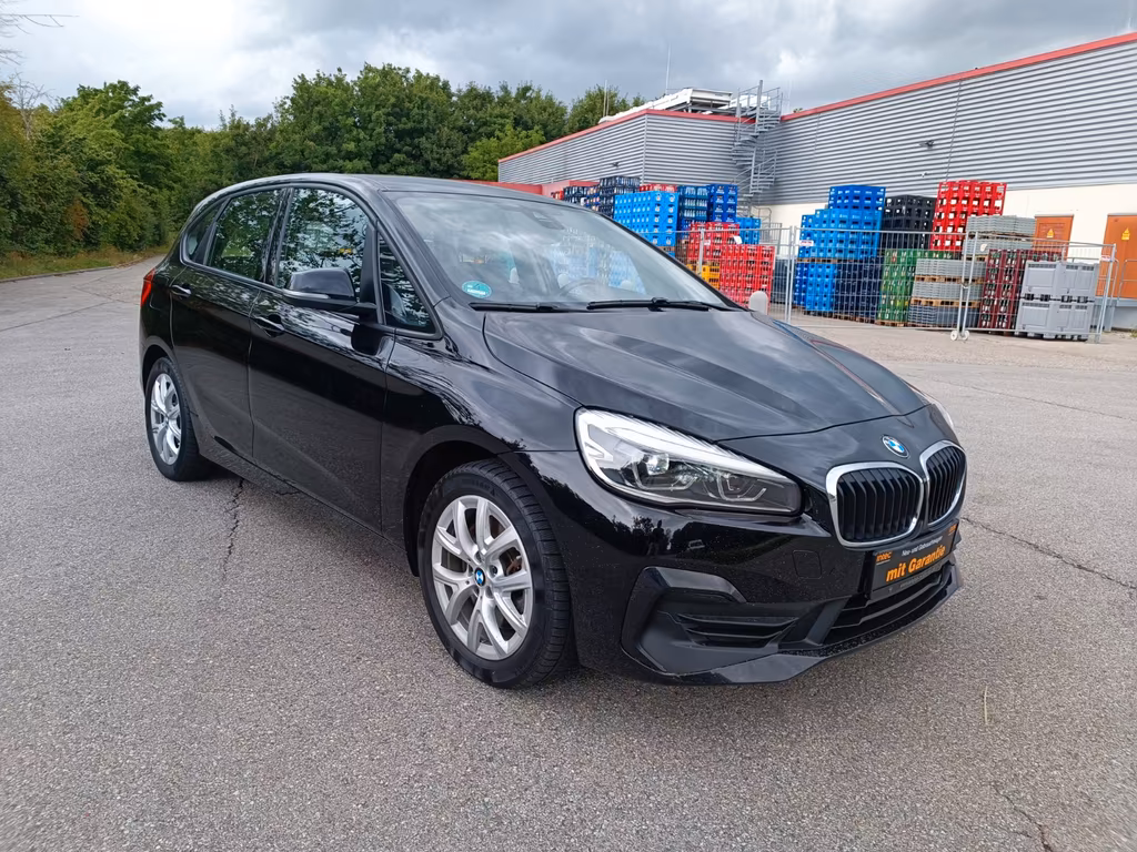 BMW 225