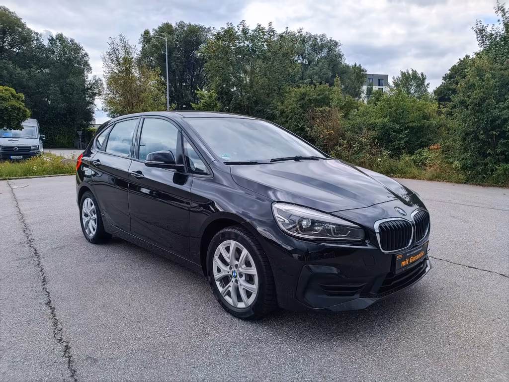 BMW 225