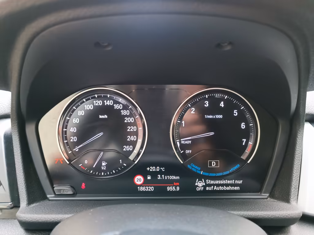 BMW 225