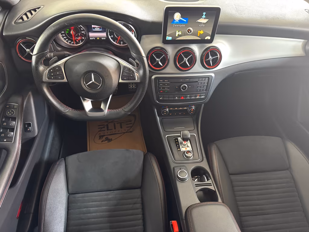 Mercedes-Benz CLA 45 AMG