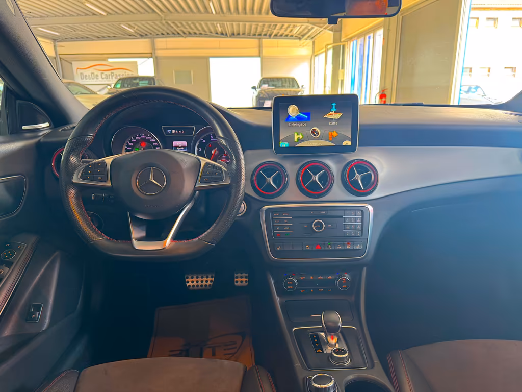 Mercedes-Benz CLA 45 AMG