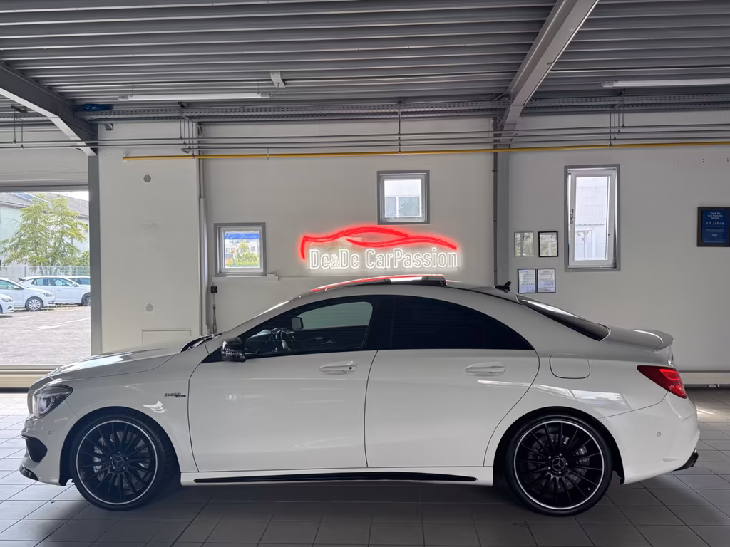Mercedes-Benz CLA 45 AMG