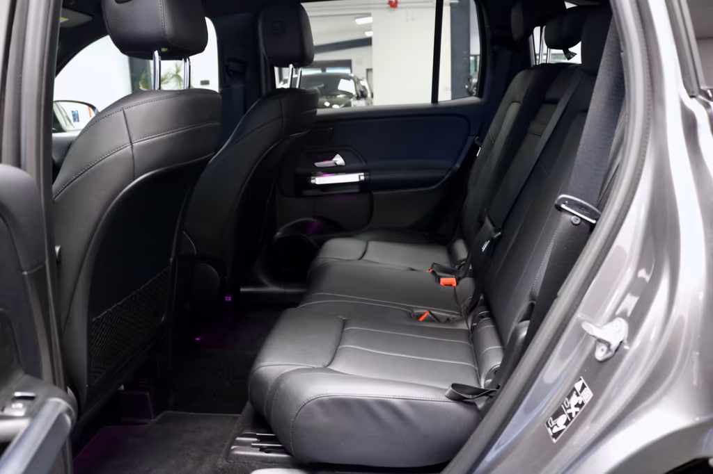 Mercedes-Benz GLB 180