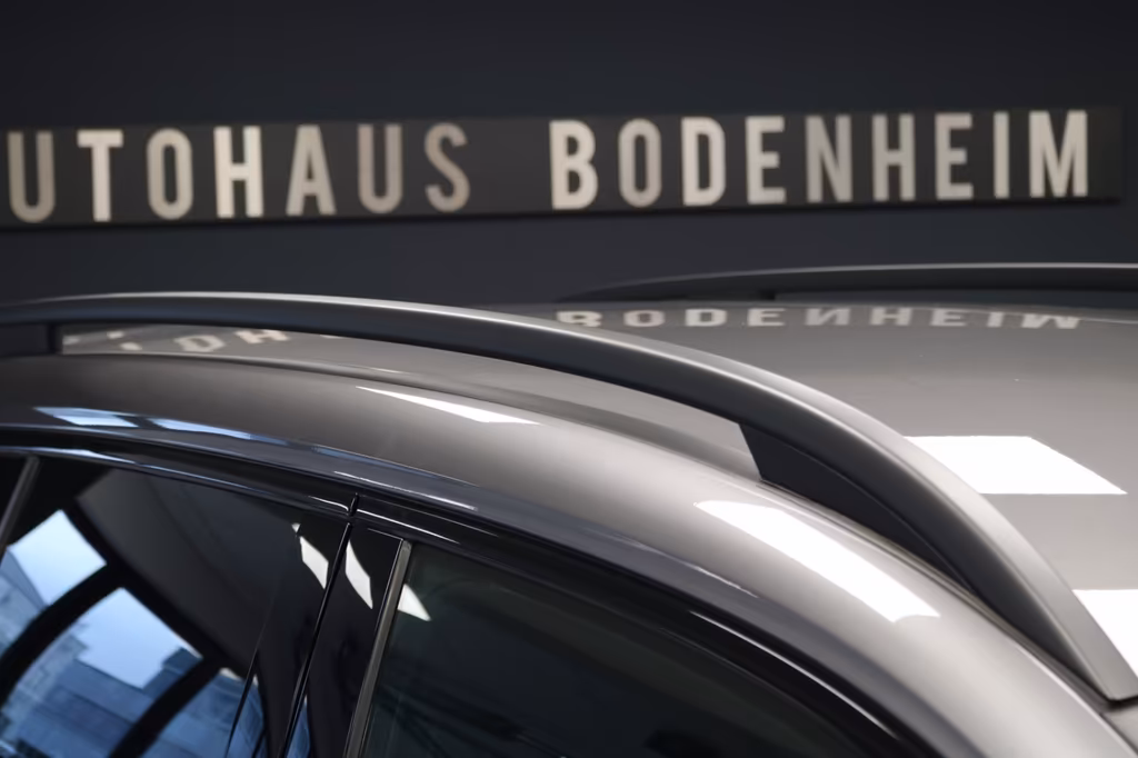 Mercedes-Benz GLB 180