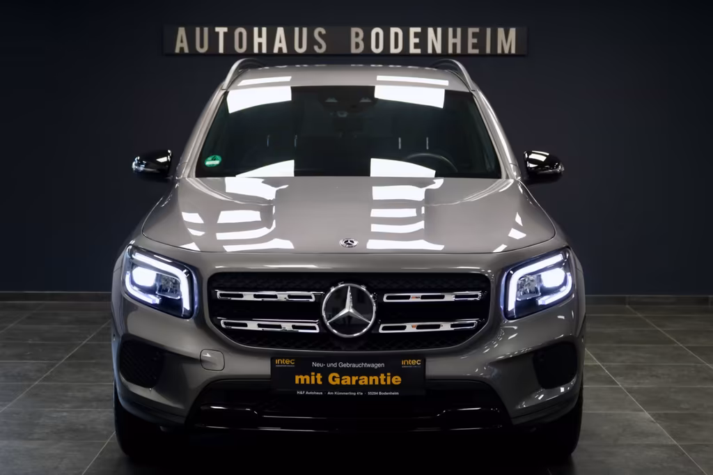 Mercedes-Benz GLB 180
