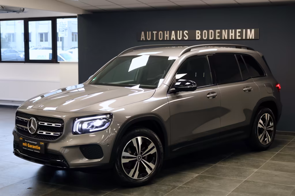 Mercedes-Benz GLB 180