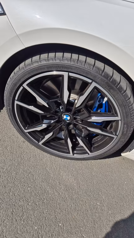 BMW M850