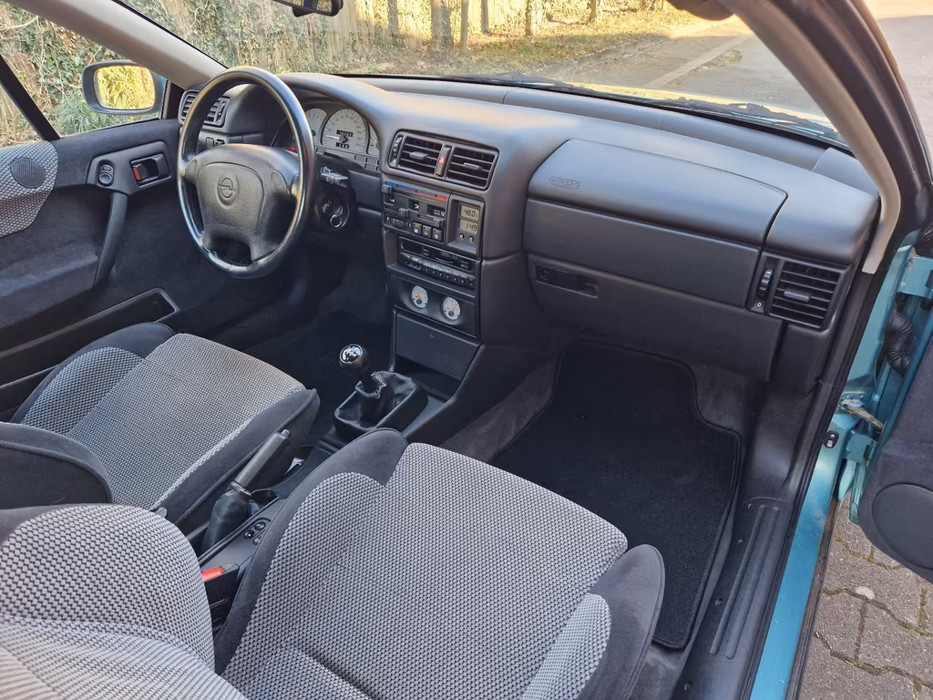 Opel Calibra