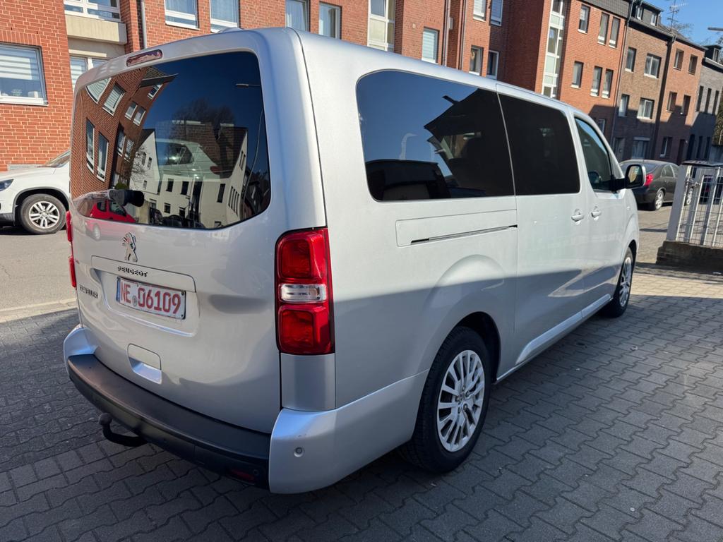 Peugeot Traveller