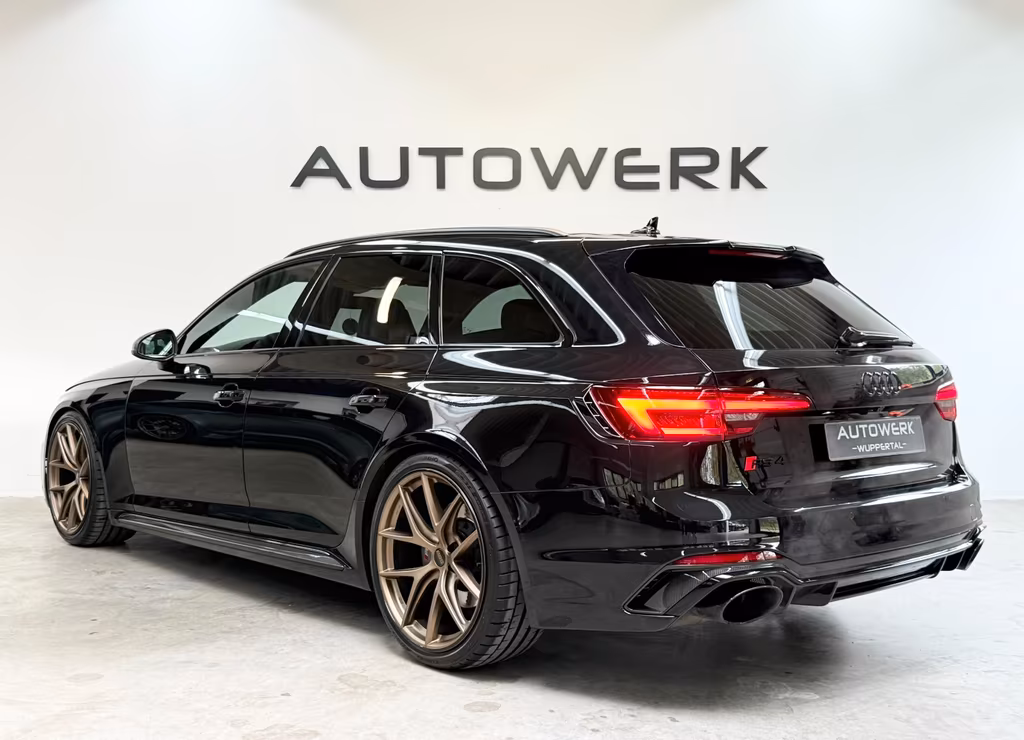 Audi RS4