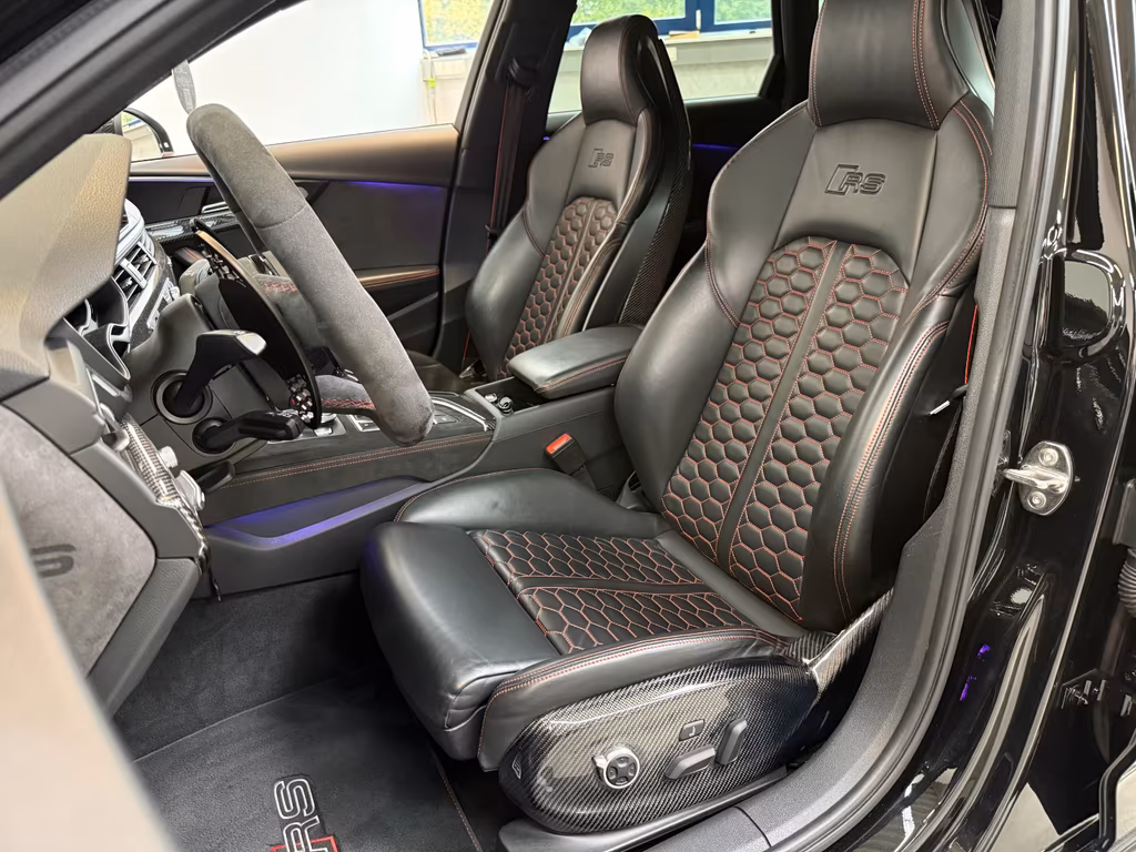 Audi RS4
