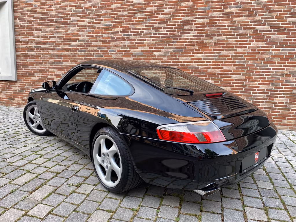 Porsche 996