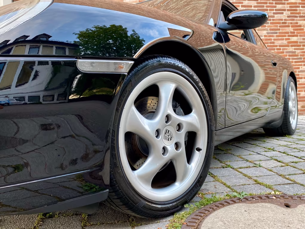 Porsche 996