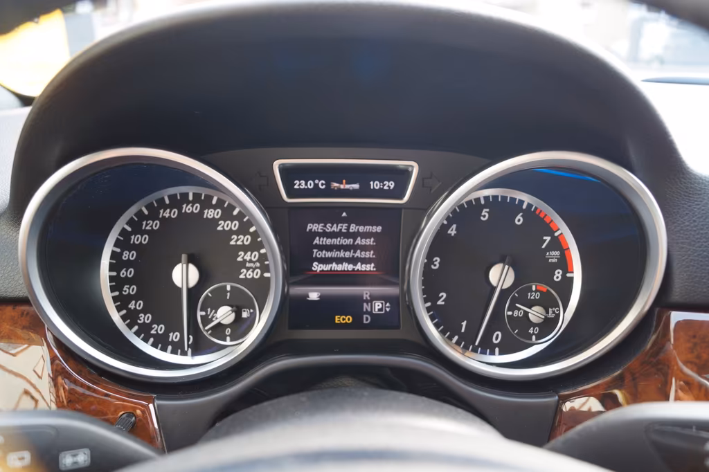 Mercedes-Benz ML 500