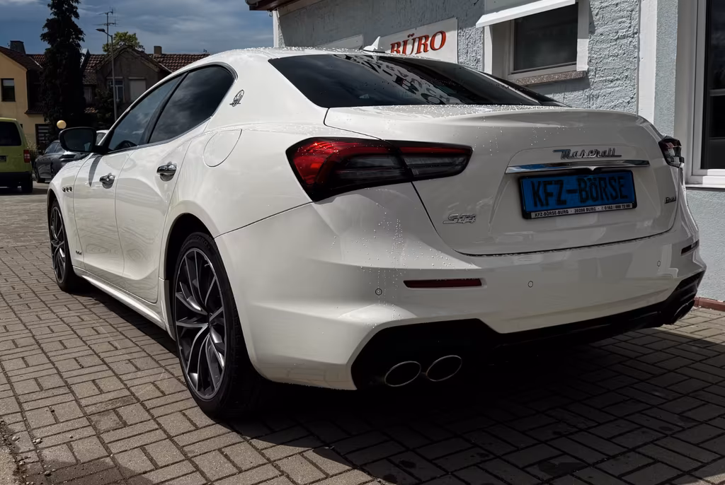 Maserati Ghibli