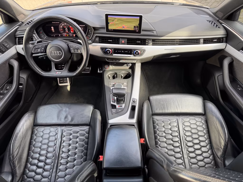 Audi RS4