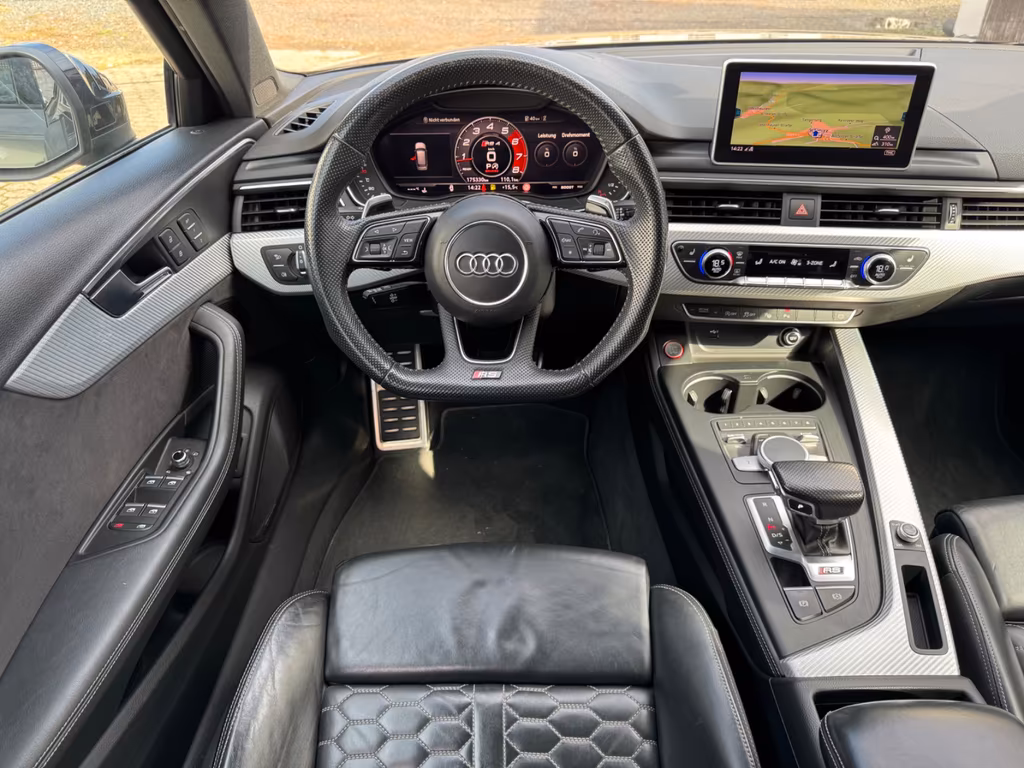 Audi RS4