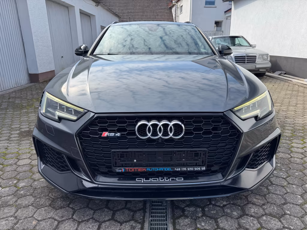 Audi RS4