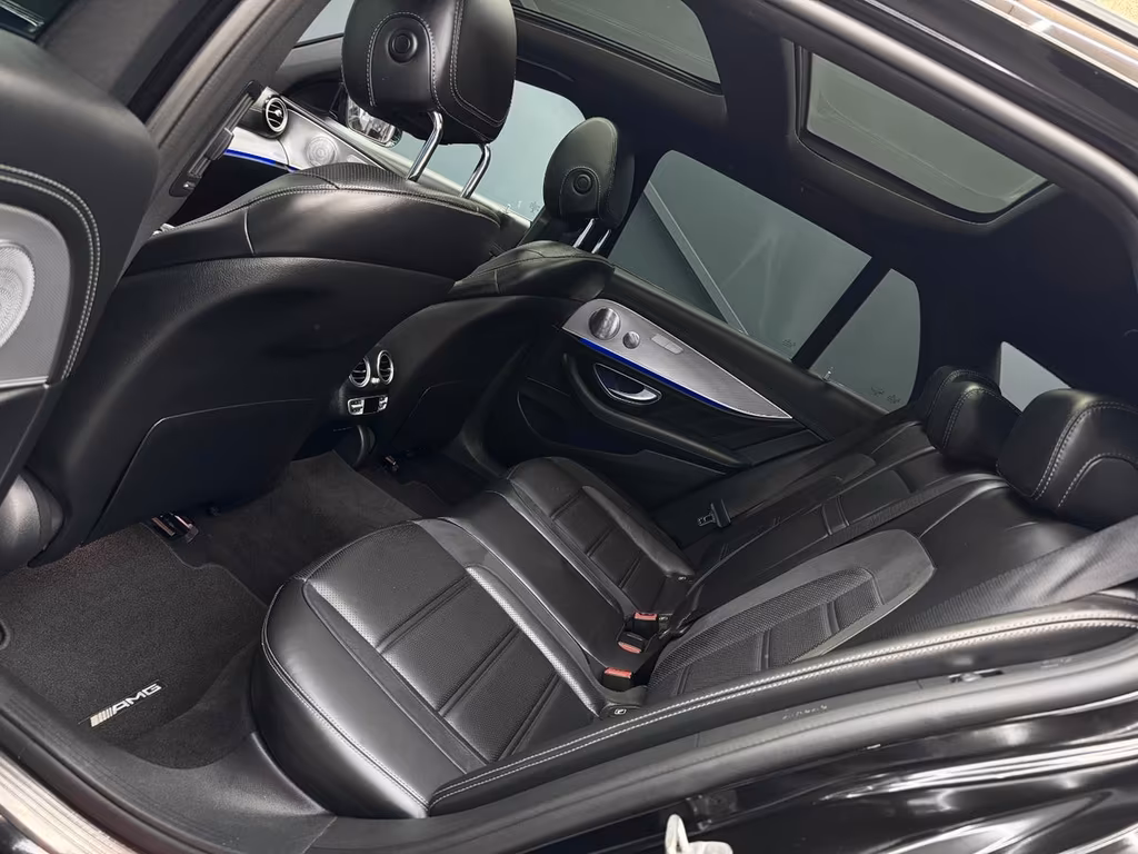 Mercedes-Benz E 43 AMG