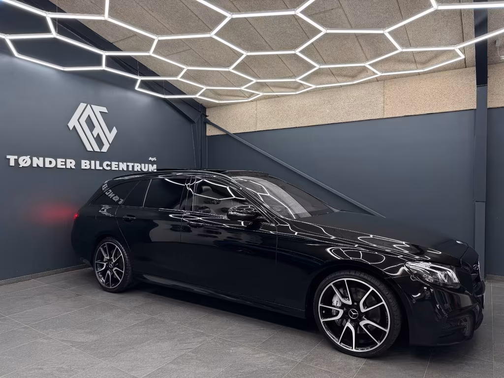 Mercedes-Benz E 43 AMG