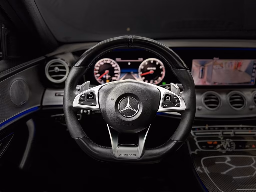 Mercedes-Benz E 43 AMG