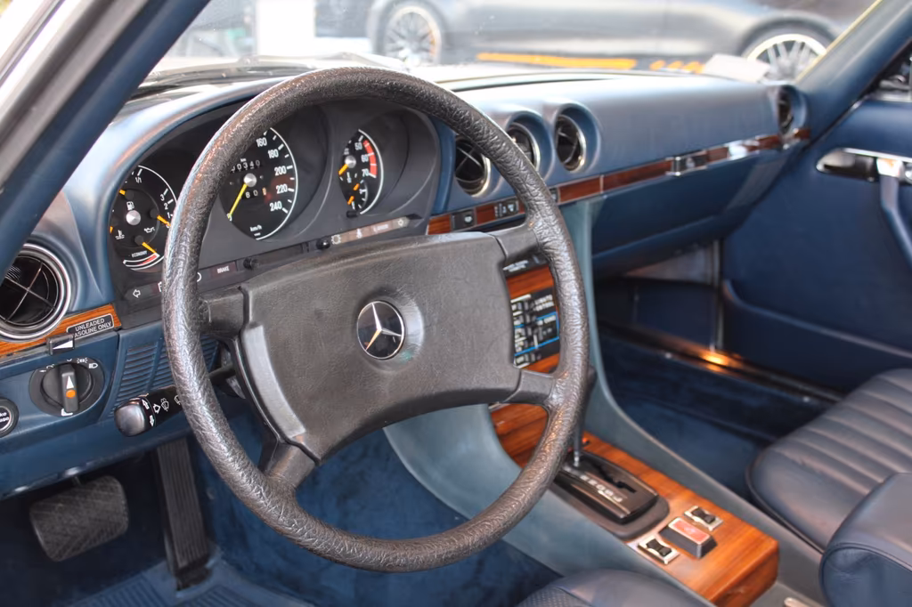 Mercedes-Benz SL 380