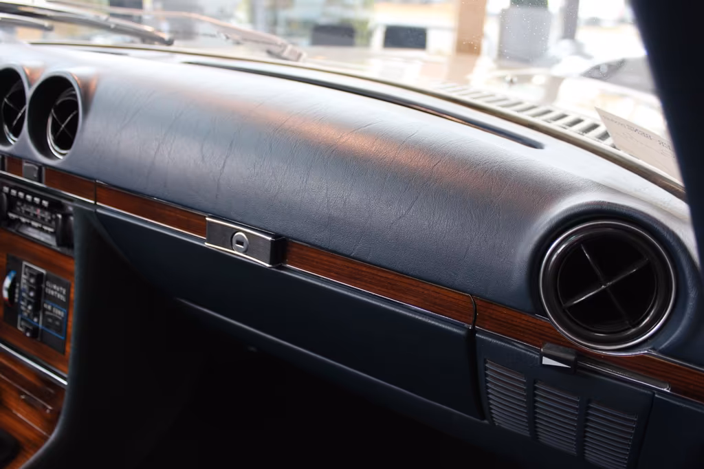 Mercedes-Benz SL 380