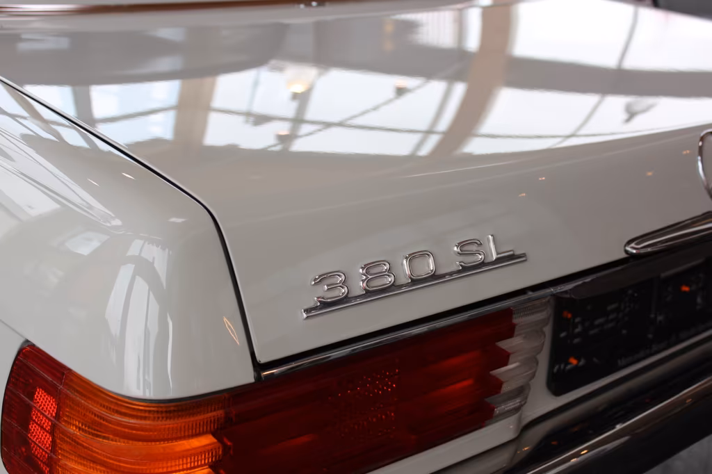 Mercedes-Benz SL 380